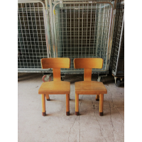 Vintage schoolstoeltje van het merk Rolf nr 57